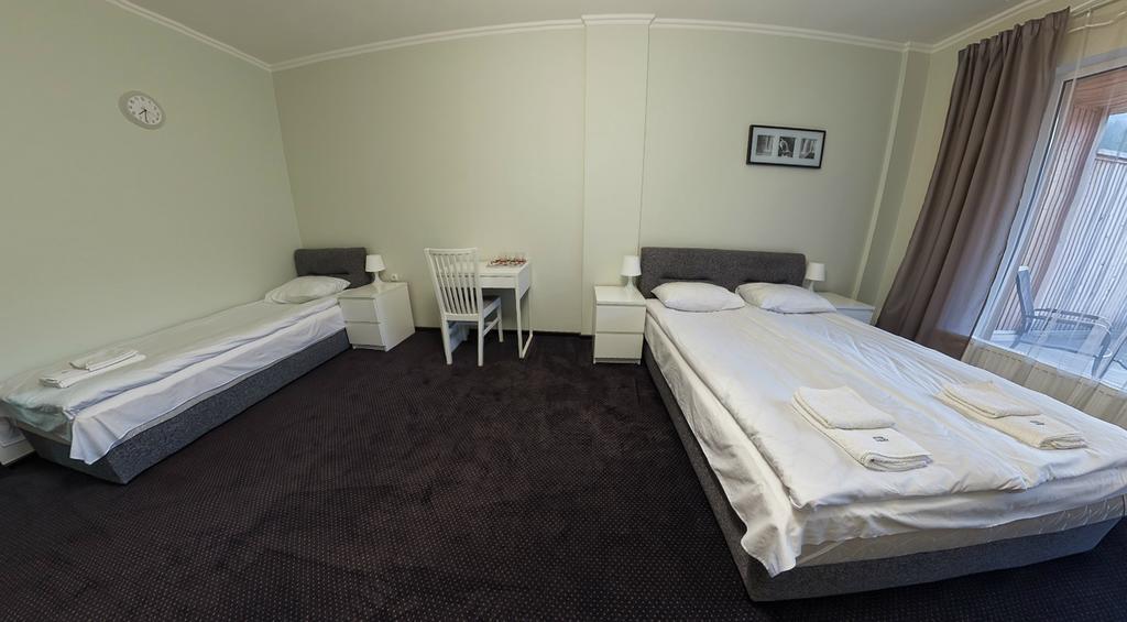 Rakhiv Hotel & Apartments Екстериор снимка