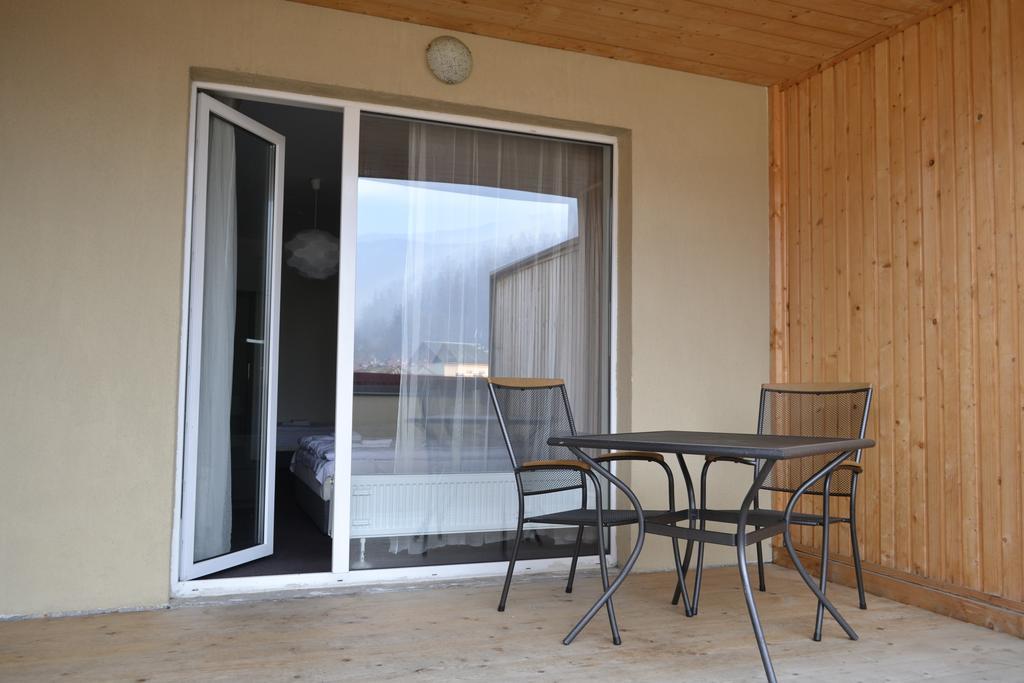 Rakhiv Hotel & Apartments Екстериор снимка