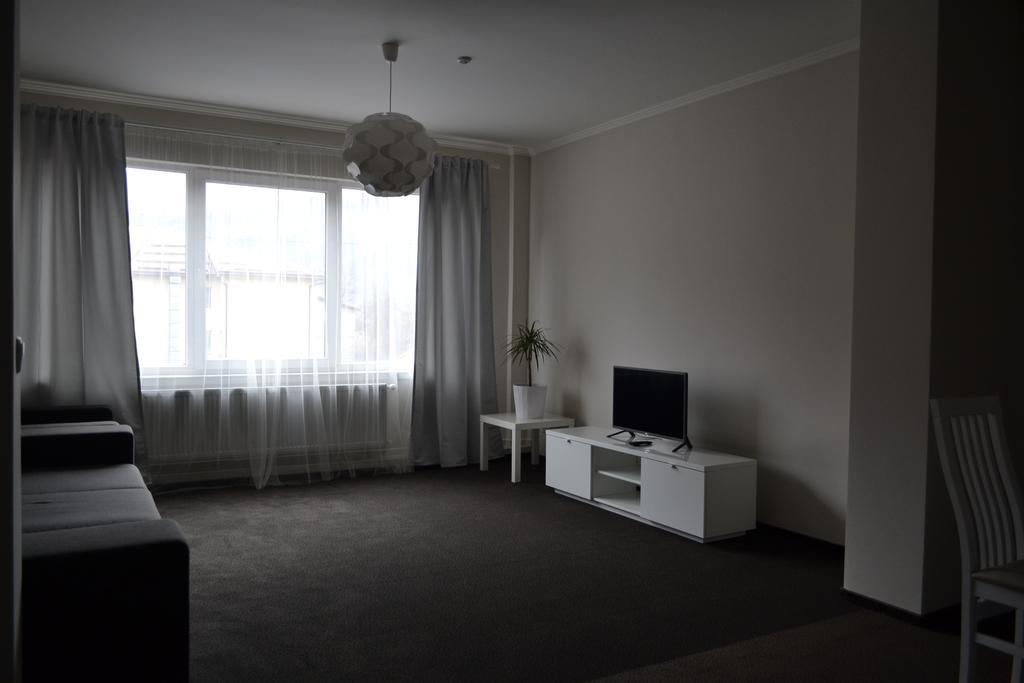 Rakhiv Hotel & Apartments Екстериор снимка
