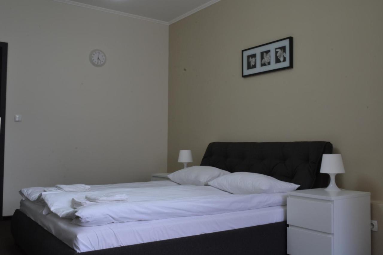 Rakhiv Hotel & Apartments Екстериор снимка