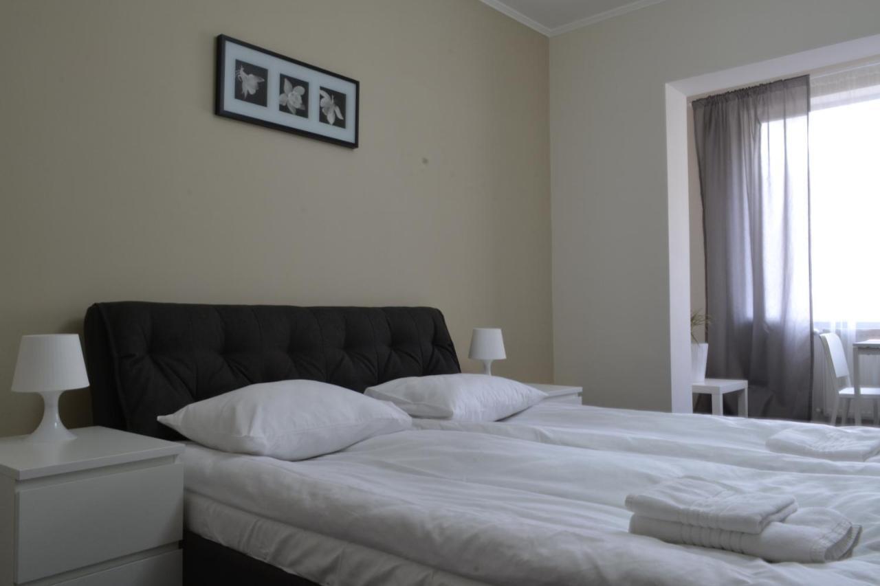 Rakhiv Hotel & Apartments Екстериор снимка